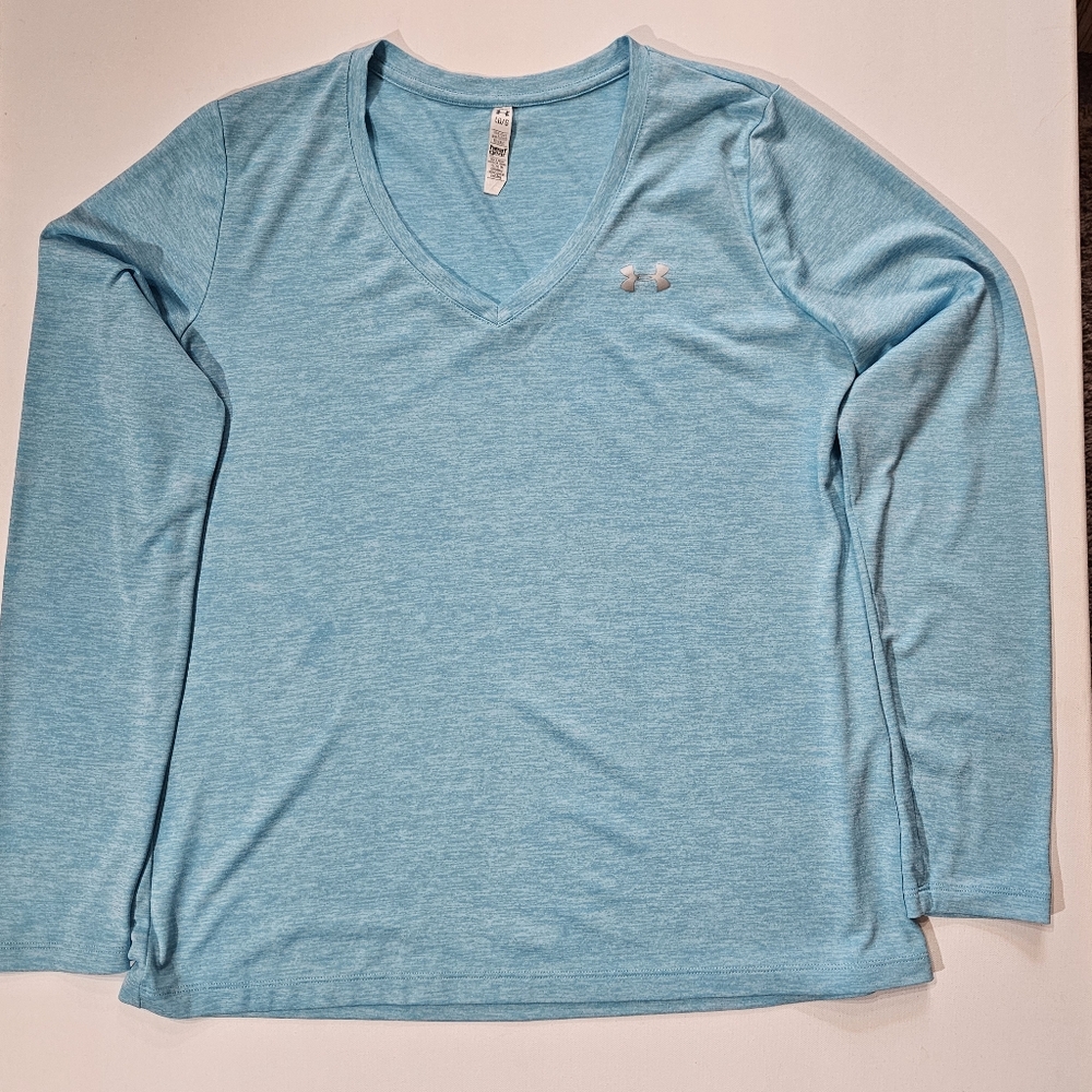 Under Armour Heatgear Athletic Shirt Womens Size Large Light Blue